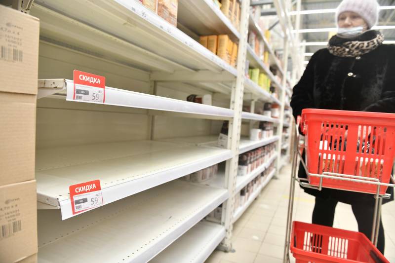 Внедрение новых таможенных мер может привести к серьезным последствиям для рынка товаров, особенно в отношении электроники и гаджетов. Рост цен и дефицит на определенные товары станут неизбежными в результате данных изменений.